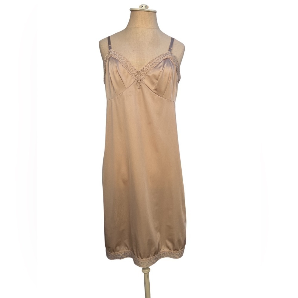 Vanity Fair Midi Slip Size 38